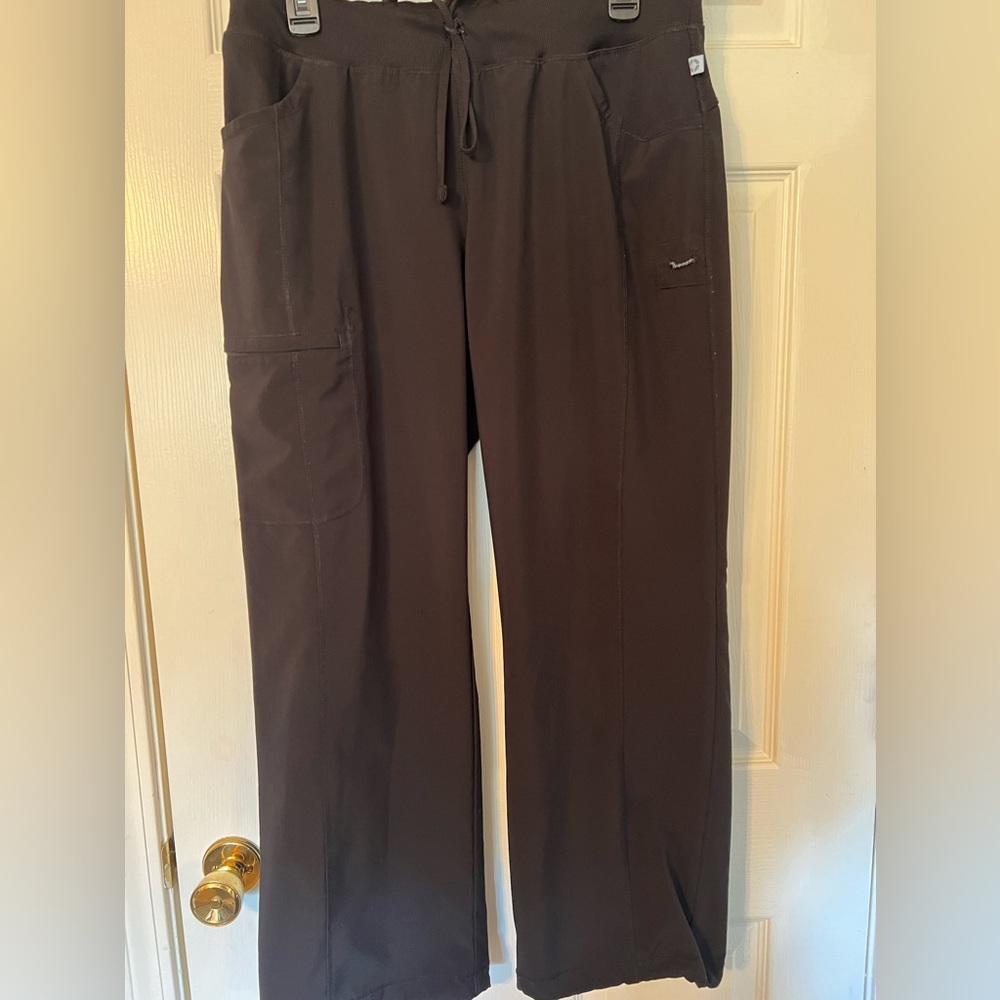 Black lighweight Scrub Pants with drawstring waist. Size Large.